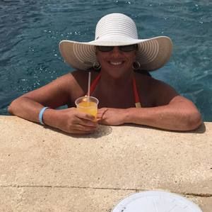 Meet your Posher, Diana